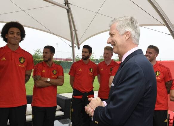 King Philippe - Filip of Belgium pictured during a visit of the King to a training session of the Belgian national soccer team Red Devils, Saturday 09 June 2018, in Tubize. The Red Devils started their preparations for the upcoming FIFA World Cup WM Weltmeisterschaft Fussball 2018 in Russia. POOLxPHILIPPExCROCHET x05361506x