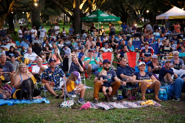 October 10, 2019, St. Petersburg, Florida, USA: Hundreds of fans gather to watch the Rays take on the Astros during game 5 of the ALDS at Straub Park on Thursday, Oct. 10, 2019 in St. Petersburg. Florida News - October 10, 2019 - ZUMAs70_ 94060482st Copyright: xLuisxSantanaxxx xxxTimesx