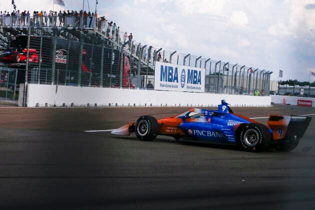 October 25, 2020, St. Petersburg, Florida, USA: IndyCar, Indy Car, IRL, USA 2020 Champion Chip Ganassi Racing driver Scott Dixon (9) of New Zealand, drives to the stage after completing the race on Sunday, October 25, 2020. St. Petersburg USA - ZUMAs70_ 0105861544st Copyright: xIvyxCeballox