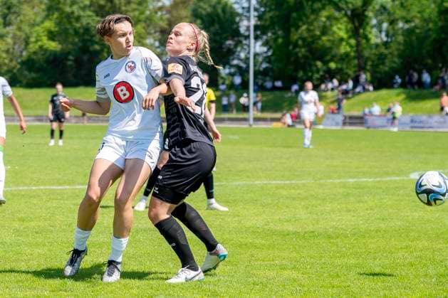 Soccer 2 Womens Bundesliga, Season 2023 2024, Matchday 24, SG 99 Andernach 1 FFC Turbine Potsdam on 12 05 2024 at Andernach Stadium in Andernach duel between Pauline Deutsch 1 FFC Turbine Potsdam, 09 and Alina Wagner SG 99 Andernach, 28 Important note In accordance with the regulations of the DFL German Football League and the DFB German Football Association, it is prohibited to use or have used photographs taken in the stadium and or of the match in the form of sequential images and or video-like photo series Foto Kirchner Media TH Copyright: xKirchner-Media THx
