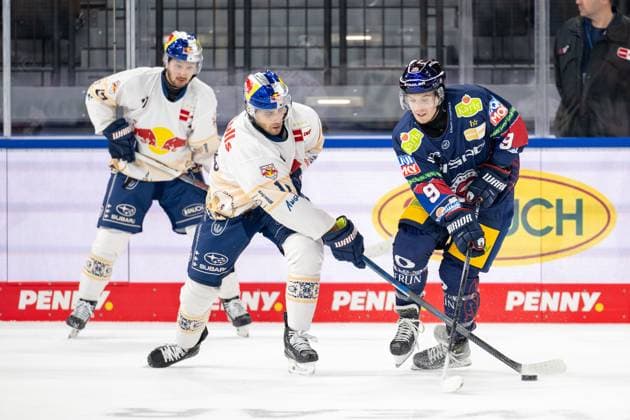 Markus Eisenschmid 11 EHC Red Bull Muenchen , Ty Ronning 9 Eisbaeren Berlin , EHC Red Bull Muenchen vs Eisbaeren Berlin, PENNY DEL, Main Round, Game 6, 04 10 2024 Muenchen Bayern Germany Copyright: xkolbert-press UlrichxGamelx