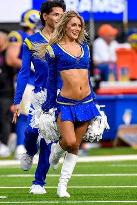 NFL, American Football Herren, USA 2024: Packers vs Rams OCT 06 October 6, 2024 Inglewood, CA.Los Angeles Rams Cheerleader perform in the fourth quarter during the NFL football game. Green Bay Packers vs. Los Angeles Rams.Mandatory Photo Credit: Louis Lopez Cal Media (Credit Image: Â Louis Lopez Cal Sport Media) Inglewood California United States of America EDITORIAL USE ONLY Copyright: xx ZUMA-20241006_zma_c04_111.jpg LouisxLopezx csmphotothree303408
