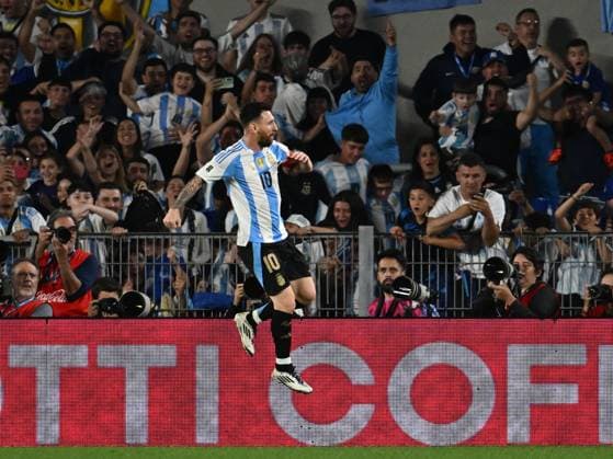 BUENOS AIRES, ARGENTINA - OCTOBER 15: Lionel Messi of Argentina celebrating after scoring the first goal of his team during a match between Argentina Vs Bolivia as part of World Cup 2026 Qualifiers at Estadio Mas Monumental on October 15, 2024 in BuenosAires, Argentina. Buenos Aires Buenos Aires Argentina Copyright: xIMAGOx xPhotoCero5x xLucianoxBisbalxPhotoCero5x