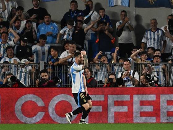 BUENOS AIRES, ARGENTINA - OCTOBER 15: Lionel Messi of Argentina celebrating after scoring the first goal of his team during a match between Argentina Vs Bolivia as part of World Cup 2026 Qualifiers at Estadio Mas Monumental on October 15, 2024 in BuenosAires, Argentina. Buenos Aires Buenos Aires Argentina Copyright: xIMAGOx xPhotoCero5x xLucianoxBisbalxPhotoCero5x