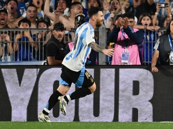 BUENOS AIRES, ARGENTINA - OCTOBER 15: Lionel Messi of Argentina celebrating after scoring the first goal of his team during a match between Argentina Vs Bolivia as part of World Cup 2026 Qualifiers at Estadio Mas Monumental on October 15, 2024 in BuenosAires, Argentina. Buenos Aires Buenos Aires Argentina Copyright: xIMAGOx xPhotoCero5x xLucianoxBisbalxPhotoCero5x