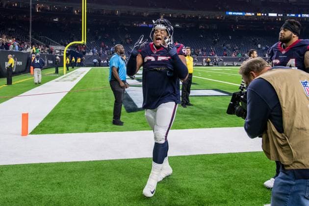 NFL, American Football Herren, USA 2018: Titans vs Texans NOV 26 November 26, 2018: Houston Texans defensive end Christian Covington (95) leaves the field after an NFL football game between the Tennessee Titans and the Houston Texans at NRG Stadium in Houston, TX. The Texans won the game 34 to 17...Trask Smith CSM Houston TX U.S. EDITORIAL USE ONLY Copyright: xx ZUMA-20181126_zaf_c04_330.jpg TraskxSmithx csmphototwo467662