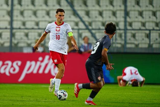 Tomasz Pienko seen during U21, U 21 2027 EURO Qualifying, EM, Europameisterschaft game between national teams of Poland and North Macedonia (Kazimierz Koper Ball Raw Images) Cracow Marshall Pilsudski Cracovia Stadium Poland Copyright: xMaciejxRogowskix kazimierz_koper_poland_macedonia_u21_2526-108