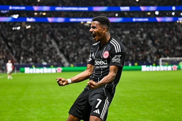 Ansgar Knauff Eintracht Frankfurt, 07 celebrates the goal for 5 1, GER, Eintracht Frankfurt vs Galatasaray Istanbul, Football, UEFA Champions League, League phase, Matchday 1, Matchday 2025 2026, 18 09 2025 GER, Eintracht Frankfurt vs Galatasaray Istanbul, Football, UEFA Champions League, League phase, Matchday 1, Matchday 2025 2026, 18 09 2025 Frankfurt am Main Copyright: xEibner-Pressefoto FlorianxWiegandx EP_FWD