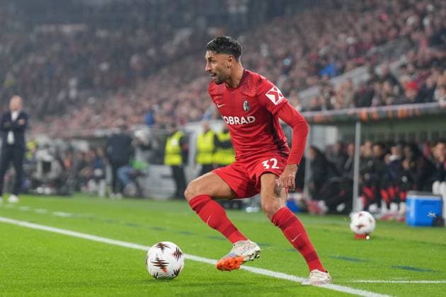Vincenzo Grifo SC Freiburg, 32 on the ball , Germany, Football, UEFA Europa League, Matchday 1, League phase, 2025 2026, SC Freiburg vs FC Basel, 24 09 2025, Europa Park Stadion, Freiburg, Germany Freiburg Europa Park Stadion Baden Württemberg Germany Copyright: xArnexAmbergx