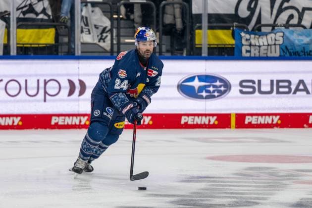 Ryan Murphy 24 EHC Red Bull Muenchen , EHC Red Bull Muenchen vs Schwenninger Wild Wings, PENNY DEL, Main Round, Matchday 14, 26 10 2025 Muenchen Bayern Germany Copyright: xkolbert-press UlrichxGamelx