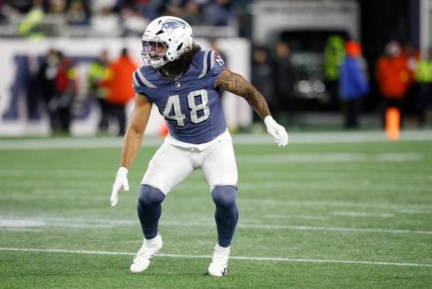 NFL, American Football Herren, USA 2025: Jets Vs Patriots NOV 13 November 13, 2025; Foxborough, MA, USA; New England Patriots linebacker Jahlani Tavai (48) in action during the NFL game between New York Jets and New England Patriots at Gillette Stadium in Foxborough, MA. (Credit Image: Anthony Nesmith Cal Media) (Credit Image: Anthony Nesmith Cal Sport Media) Foxborough Massachusetts United States EDITORIAL USE ONLY Copyright: xx ZUMA-20251113_zma_c04_090.jpg AnthonyxNesmithx csmphotothree442626
