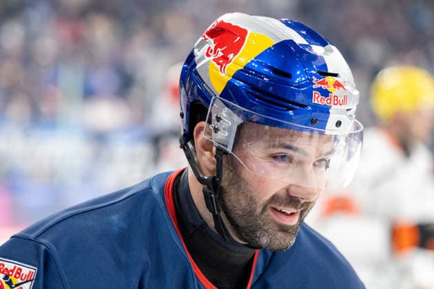 Ryan Murphy 24 EHC Red Bull Muenchen , EHC Red Bull Muenchen vs Loewen Frankfurt, PENNY DEL, Main Round, Matchday 32, 26 12 2025 Muenchen Bayern Germany Copyright: xkolbert-press UlrichxGamelx