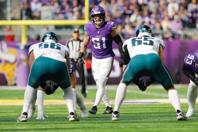 MINNEAPOLIS, MN - OCTOBER 19: Minnesota Vikings linebacker Blake Cashman (51) lines up for a play during the first half of NFL, American Football Herren, USA game between the Minnesota Vikings and Philadelphia Eagles on October 19th, 2025, at U.S. Bank Stadium in Minneapolis, MN. (Photo by Bailey Hillesheim Icon Sportswire) NFL: OCT 19 Eagles at Vikings EDITORIAL USE ONLY Icon251019234