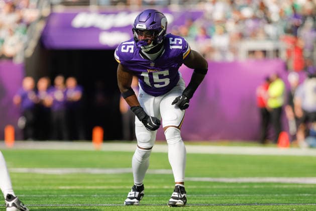 MINNEAPOLIS, MN - OCTOBER 19: Minnesota Vikings linebacker Dallas Turner (15) lines up for a play during the first half of NFL, American Football Herren, USA game between the Minnesota Vikings and Philadelphia Eagles on October 19th, 2025, at U.S. Bank Stadium in Minneapolis, MN. (Photo by Bailey Hillesheim Icon Sportswire) NFL: OCT 19 Eagles at Vikings EDITORIAL USE ONLY Icon251019240