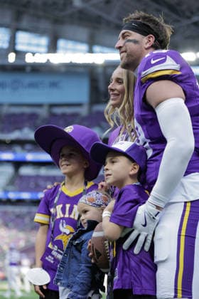 MINNEAPOLIS, MN - OCTOBER 19: Minnesota Vikings wide receiver Adam Thielen (19) talks with his family before the NFL, American Football Herren, USA game between the Minnesota Vikings and Philadelphia Eagles on October 19th, 2025, at U.S. Bank Stadium in Minneapolis, MN. (Photo by Bailey Hillesheim Icon Sportswire) NFL: OCT 19 Eagles at Vikings EDITORIAL USE ONLY Icon251019132