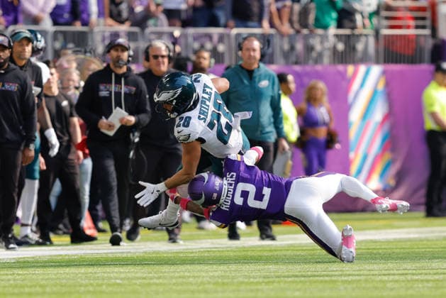 MINNEAPOLIS, MN - OCTOBER 19: Minnesota Vikings cornerback Isaiah Rodgers (2) tackles Philadelphia Eagles running back Will Shipley (28) during the first half of the NFL, American Football Herren, USA game between the Minnesota Vikings and Philadelphia Eagles on October 19th, 2025, at U.S. Bank Stadium in Minneapolis, MN. (Photo by Bailey Hillesheim Icon Sportswire) NFL: OCT 19 Eagles at Vikings EDITORIAL USE ONLY Icon251019022