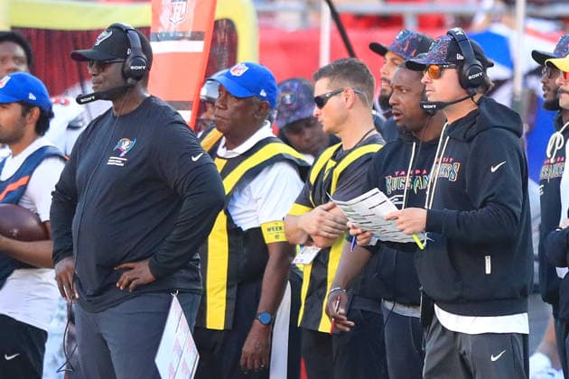 TAMPA, FL - OCTOBER 12: Tampa Bay Buccaneers Head Coach Todd Bowles and Offensive Coordinator Josh Grizzard watch the action on the field during the Regular Season game between the San Francisco 49ers and the Tampa Bay Buccaneers on October 12, 2025 at Raymond James Stadium in Tampa, Florida. (Photo by Cliff Welch Icon Sportswire) NFL, American Football Herren, USA OCT 12 49ers at Buccaneers EDITORIAL USE ONLY Icon357251012042