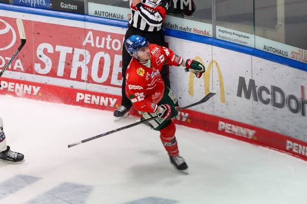 Goal celebration by Alexander Blank 26 Augsburger Panther to equalize 1 1, Augsburger Panther vs Eisbaeren Berlin, 44 Spieltag, Eishockey, Penny DEL, 27 01 2026 Augsburg Bayern Germany Copyright: xkolbert-press ChristianxKolbertx