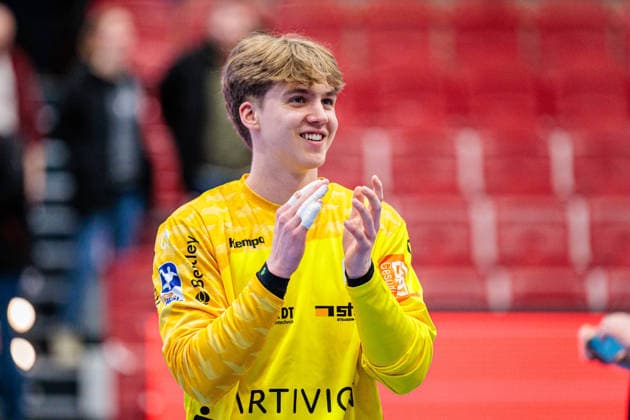 Magnus Bierfreund HBW Balingen Weilstetten, 16 cheers after 25 27 victory GER, TuS N Luebbecke vs HBW Balingen Weilstetten, Handball, 2 Bundesliga, 21 Matchday, Season 2025 2026, 25 02 2026 GER, TuS N Luebbecke vs HBW Balingen Weilstetten, Handball, 2 Bundesliga, 21 Matchday, Season 2025 2026, 25 02 2026 Luebbecke Copyright: xEibner-Pressefoto JanxRollingerx EP_JSK
