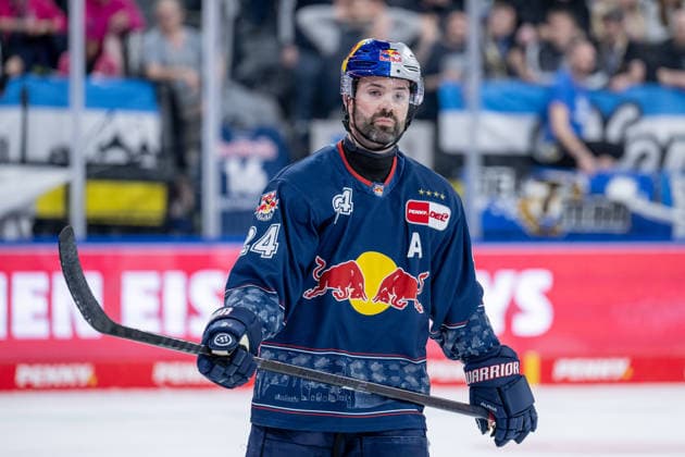 Ryan Murphy EHC Red Bull Muenchen, 24 GER, EHC Red Bull Muenchen vs Straubing Tigers, Ice Hockey, DEL, 51 Matchday, Season 2025 2026, 13 03 2026 GER, EHC Red Bull Muenchen vs Straubing Tigers, Ice Hockey, DEL, 51 Matchday, Season 2025 2026, 13 03 2026 Muenchen Copyright: xEibner-Pressefoto FranzxFeinerx EP_HFR