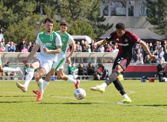 06 04 2026 Soccer Season 2025 2026 Regionalliga Bayern 27 Matchday 1 FC Nürnberg FCN II Club SpVgg Greuther Fürth II Kleeblatt U23 DaMa xdaxmax Noah Maboulou 37, 1 FC Nürnberg FCN II with shot on goal