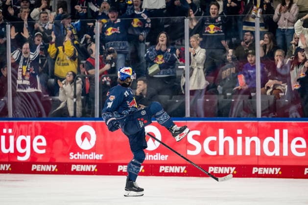 Markus Eisenschmid EHC Red Bull Muenchen, 11 celebrates his goal for 4 1 GER, EHC Red Bull Muenchen vs Adler Mannheim, ice hockey, DEL, playoffs, semi-final game 4, season 2025 2026, 14 04 2026 GER, EHC Red Bull Muenchen vs Adler Mannheim, ice hockey, DEL, playoffs, semi-final game 4, season 2025 2026, 14 04 2026 Muenchen Copyright: xEibner-Pressefoto HeikexFeinerx EP_HFR