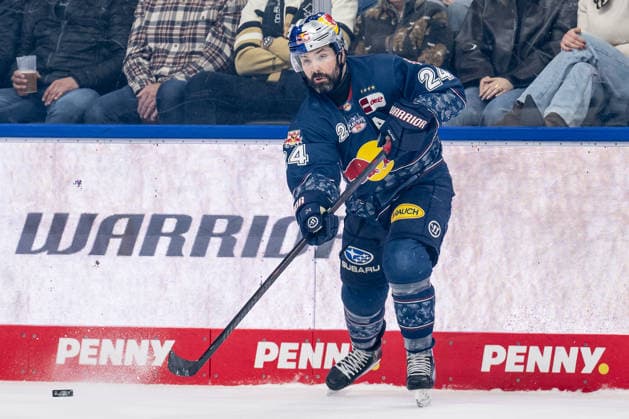 Ryan Murphy EHC Red Bull Muenchen, 24 GER, EHC Red Bull Muenchen vs Adler Mannheim, Ice Hockey, DEL, Playoffs, Semifinal Game 4, Season 2025 2026, 14 04 2026 GER, EHC Red Bull Muenchen vs Adler Mannheim, Ice Hockey, DEL, Playoffs, Semifinal Game 4, Season 2025 2026, 14 04 2026 Muenchen Copyright: xEibner-Pressefoto HeikexFeinerx EP_HFR
