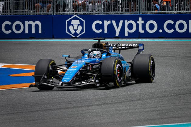 (23) Alexander Albon (THA) - Atlassian Williams F1 Team - Williams FW48 - Mercedes(23) Alexander Albon (THA) - Atlassian Williams F1 Team - Williams FW48 - Mercedes during the Formula 1 Crypto.com Miami Grand Prix 2026 at Miami International Autodrome in Miami Gardens, United States. Round 6 of the 2026 FIA Formula One World Championship, WM, Weltmeisterschaft held May 1-3, 2026. The Miami International Autodrome, located in the grounds of the Hard Rock Stadium, hosts the sixth round featuring the Sprint format. This event weekend features the F1 Sprint format, with a Sprint Shootout and Sprint Race in addition to the standard qualifying session and Grand Prix. Copyright: xAlessioxDexMarcox xAvens-images.com AvensImages IPAxSportx xipa-agency.netx xx IPA_74421298 IPA_Agency_IPA74421298