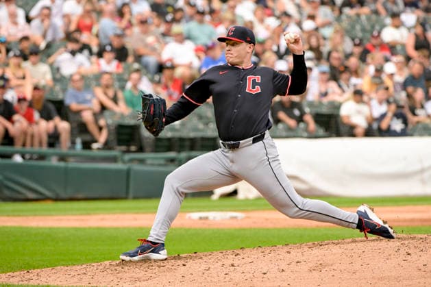 Cleveland Guardians pitcher Erik Sabrowski (62) throws against Chicago White Sox during the fifth inning at Rate Field in Chicago, IL on Sunday, August 9, 2026. The White Sox defeated the Guardians 5-3. CHI20260809138 MARKxBLACK
