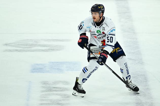 Peter Spornberger, Iserlohn Roosters, 50; Iserlohn Roosters vs. Grizzlys Wolfsburg, SACHSENLOTTO Cup 2026, August 28, 2026; Iserlohn Roosters vs. Grizzlys Wolfsburg, SACHSENLOTTO Cup 2026, August 28, 2026, Dresden Copyright: xEibner-Pressefoto xHoepnerx EP_PHR