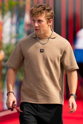 FORMULA 1 BAHRAIN GRAND PRIX IN MALAYSIA 2026 Liam Lawson (NZL) 30 Racing Bulls arriving for practice during the Formula 1 Gulf Air Bahrain Grand Prix in Malaysia 2026, Round 16 of the 2026 Formula 1 World Championship, WM, Weltmeisterschaft from 2nd - 4th October 2026 at Sepang International Circuit, Sepang, Malaysia. Credit: Robbie Hoad Every Second Media Editorial use only. All images are copyright Every Second Media Limited. No images may be reproduced without prior permission. Copyright: xIMAGO EveryxSecondxMediax ESM-2195-0176 RobbiexHoadx xEveryxSecondxMediax