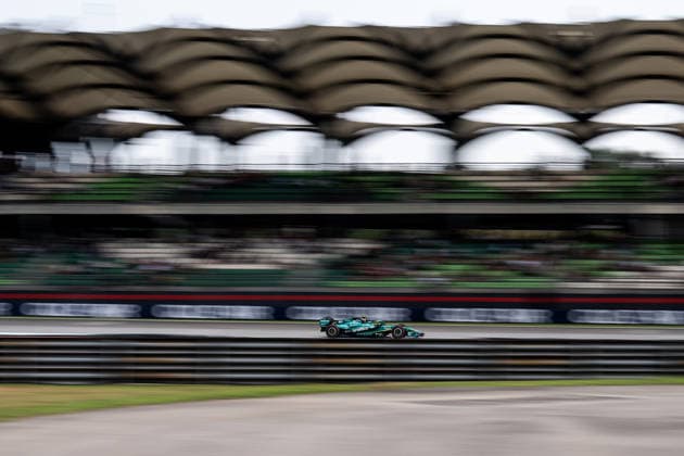F1 - BAHRAIN GRAND PRIX IN MALAYSIA 2026 14 ALONSO Fernando (spa), Aston Martin F1 Team AMR26, action during the 2026 Formula 1 Bahrain Grand Prix in Malaysia, 16th round of the 2026 Formula One World Championship, WM, Weltmeisterschaft from October 2 to 4, 2026 on the Sepang International Circuit, in Sepang, Malaysia - SepangMalaysia Copyright: xALBERTOxVIMERCATIx