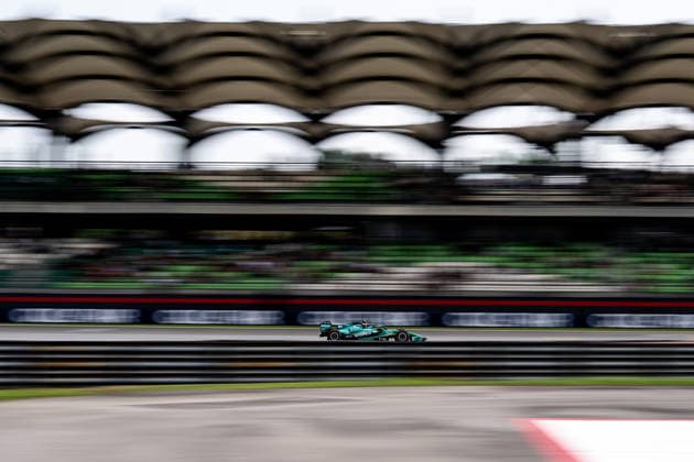 F1 - BAHRAIN GRAND PRIX IN MALAYSIA 2026 14 ALONSO Fernando (spa), Aston Martin F1 Team AMR26, actionn during the 2026 Formula 1 Bahrain Grand Prix in Malaysia, 16th round of the 2026 Formula One World Championship, WM, Weltmeisterschaft from October 2 to 4, 2026 on the Sepang International Circuit, in Sepang, Malaysia - SepangMalaysia Copyright: xALBERTOxVIMERCATIx
