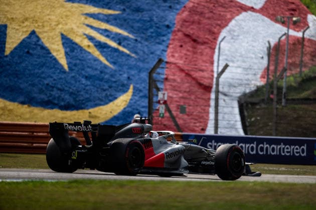 F1 - BAHRAIN GRAND PRIX IN MALAYSIA 2026 27 HULKENBERG Nico (ger), Audi F1 Team , action during the 2026 Formula 1 Bahrain Grand Prix in Malaysia, 16th round of the 2026 Formula One World Championship, WM, Weltmeisterschaft from October 2 to 4, 2026 on the Sepang International Circuit, in Sepang, Malaysia - SepangMalaysia Copyright: xALBERTOxVIMERCATIx