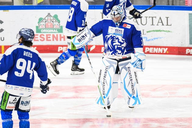 Straubing Tigers vs. Pinguins Bremerhaven, Ice Hockey, German Ice Hockey League, Penny DEL, Matchday 5, 2026–2027 Season, October 2, 2026, Florian Bugl, Straubing Tigers, Men s Ice Hockey, German Ice Hockey League, Penny DEL, Matchday 5, 2026–2027 Season on October 2, 2026, at the Eisstadion am Pulverturm, Straubing Tigers (blue) vs. Pinguins Bremerhaven (white)