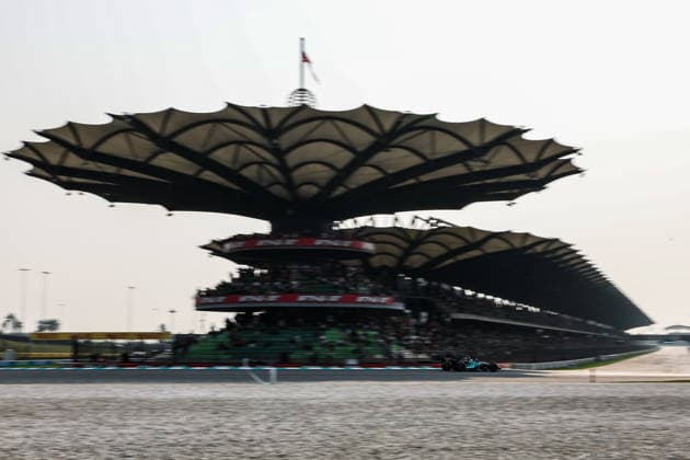 SEPANG, SGR - OCTOBER 03: Kimi Antonelli of Italy and Mercedes-AMG PETRONAS F1 Team in action during the qualifying session of the Formula 1 Gulf Air Bahrain Grand Prix on October 03, 2026 held at Sepang International Circuit in Sepang, Malaysia. (Photo by Hazrin Yeob Men Shah Icon Sportswire) AUTO: OCT 03 F1 Bahrain Grand Prix in Malaysia EDITORIAL USE ONLY Icon3782610038352