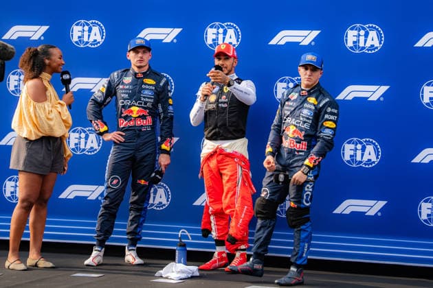 2026 Malaysian GP - Sepang Circuit - Pilots LEWIS HAMILTON 44 (GBR) of Scuderia Ferrari HP (Ferrari SF-26) MAX VERSTAPPEN 1 (NED) of Oracle Red Bull Racing (Red Bull Racing RB22) and ISACK HADJAR 6 (FRA) of Oracle Red Bull Racing (Red Bull Racing RB22) after qualifying top 3 on Saturday during the 2026 Formula 1 Gulf Air Bahrain Grand Prix in Malaysia at Sepang International Circuit in Kuala Lumpur, Malaysia, on October 3, 2026. Photo by Antoine Lapeyre Reveries Agency ABACAPRESS.COM Kuala Lumpur Malaysia Copyright: xAntoinexLapeyre ReveriesxAgency ABACAx