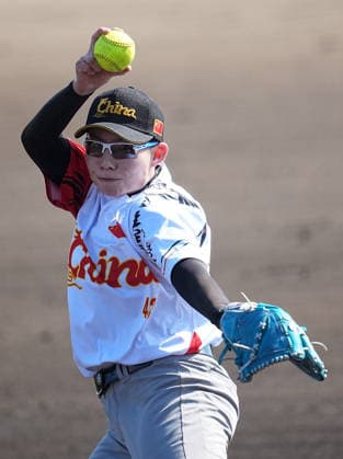 (261003) -- ANJO, Oct. 3, 2026 -- Chai Yinan of China throws the ball during the women s gold medal match of softball between China and Japan at the 20th Asian Games Aichi-Nagoya 2026 in Anjo of Aichi Prefecture, Japan, Oct. 3, 2026. ) (SP)JAPAN-ANJO-ASIAN GAMES-SOFTBALL-WOMEN S GOLD MEDAL MATCH LuoxYuan