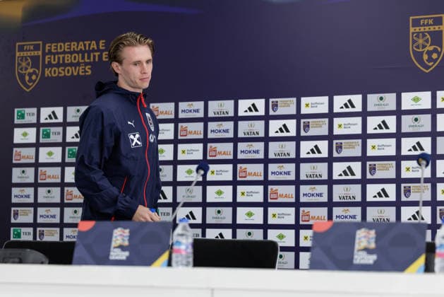 SOCCER - NL, KOS vs AUT PRISTINA,KOSOVO,03.OCT.26 - SOCCER - UEFA Nations League, OEFB international match, Länderspiel, Nationalmannschaft Kosovo vs Austria, preview, press conference, PK, Pressekonferenz team AUT. Image shows Patrick Wimmer (AUT). GEPAxpictures xArminxRauthner