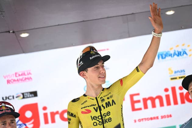03-10-2026 Giro Dell emilia; 2026, Visma - Lease A Bike; Piganzoli, Davide; Bologna - San Luca;