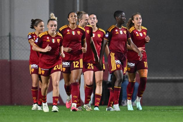 SOCCER - Women s Serie A - AS Roma vs. SS Lazio Women Photo by IPA ABACAPRESS.COM89267521 - Alayah Pilgrim of A.S. Roma Women celebrates after scoring the goal that made the score 3-0 during the Serie A Women Athora match on Matchday 2 between A.S. Roma Women and S.S. Lazio Women at Tre Fontane Stadium on October 3, 2026, in Rome, Italy. Rome Italy Copyright: xIPAxSport ABACAx