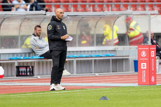 KSV Hessen Kassel vs. SSV Ulm 1846 Soccer, Regionalliga Südwest, Matchday 10, Auestadion Kassel, October 3, 2026; Mario Estasi, SSV Ulm 1846 soccer, Head of the Licensed Team and Scouting; KSV Hessen Kassel vs. SSV Ulm 1846 soccer, Regionalliga Southwest, Matchday 10, Auestadion Kassel, October 3, 2026; Photo by Lucca Fundel, Kassel Auestadion, Hesse, Germany