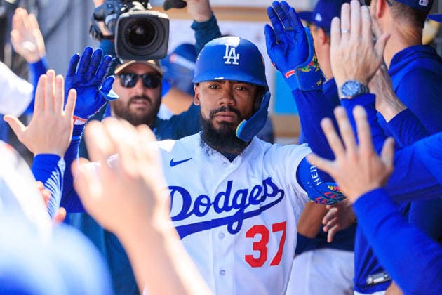 October 3, 2026, Los Angeles, California, USA: Teoscar Hernandez 37 of the Los Angeles Dodgers is congratulated in the dugout after hitting a two-run home run in the fourth inning during a NLDS Game 1 against the Atlanta Braves on Saturday October 3, 2026 at Dodger Stadium in Los Angeles, California. JAVIER ROJAS PI Dodgers Vs. Braves NLDS - Game 1  - ZUMAp124 20261003_zaa_p124_010 Copyright: xJavierxRojasx