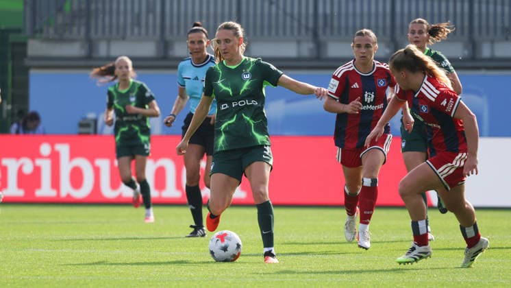 VfL vs. HSV, Women s Bundesliga, Wolfsburg, October 4, 2026, Soccer, Women, Google Pixel Bundesliga, 2026–2027 Season, VfL Wolfsburg vs. Hamburger SV, Lara Prasnikar, VfL Wolfsburg, AOK Stadium, Lower Saxony, Germany