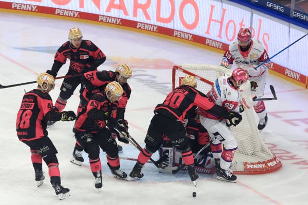 October 4, 2026, GER, DEU, Germany, Ice Hockey: Leonhard Pfoederl, Eisbären Berlin 93, Nuernberger Spielerkreis nordphoto GmbH, Engler Berlin, Uber Arena Berlin, Germany Copyright: xNordphotox xEnglerx