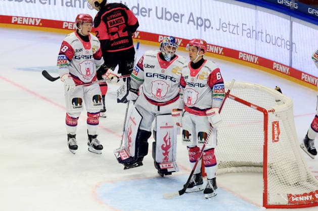 October 4, 2026, GER, DEU, Germany, Ice Hockey: Jonas Neffin, Eisbären Berlin 75; Jonas Mueller, Eisbären Berlin 18; Kai Wissmann, Eisbären Berlin 6; nordphoto GmbH, Engler Berlin, Uber Arena Berlin, Germany Copyright: xNordphotox xEnglerx