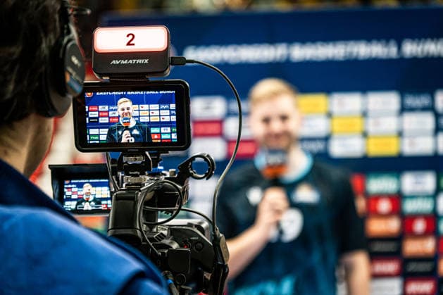 easyCredit BBL Phoenix Hagen vs. SKYLINERS Frankfurt, Hagen, October 4, 2026, Ischelandhalle Hagen Till Pape 19, SKYLINERS, PF in a pre-game interview easyCredit BBL Phoenix Hagen vs. SKYLINERS Frankfurt, Hagen, October 4, 2026, Ischelandhalle Hagen Copyright: xBEAUTIFULxSPORTS Piepenstockx
