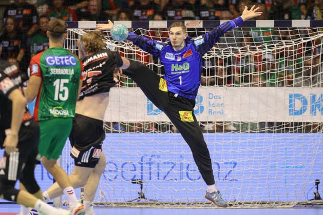 October 4, 2026, xtgx, Opel HBL Handball, SC Magdeburg vs. HC Erlangen emspor, from left: Dominik Kuzmanovic (Magdeburg), 1 save, blocks the ball, catches the ball, saves the shot (Magdeburg)