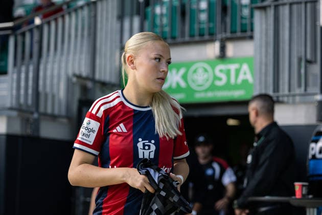 Soccer I Women s I 2026–2027 Season I Bundesliga I VfL Wolfsburg vs. Hamburger SV I October 4, 2026 Lena Martens 18, Hamburger SV Cutout, Close-up, Portrait, Single Photo, Single Image, Body Wolfsburg AOK Stadium Lower Saxony Germany Copyright: xLobeca CedricxSiefkerx