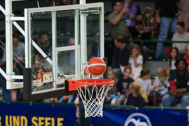 October 4, 2026, Basketball, Alba Berlin Women vs. BC Marburg, Women s Basketball Bundesliga (DBBL), Matchday 1, Sömmeringhalle, Berlin, Ball in the Basket, Berlin, Berlin, Germany